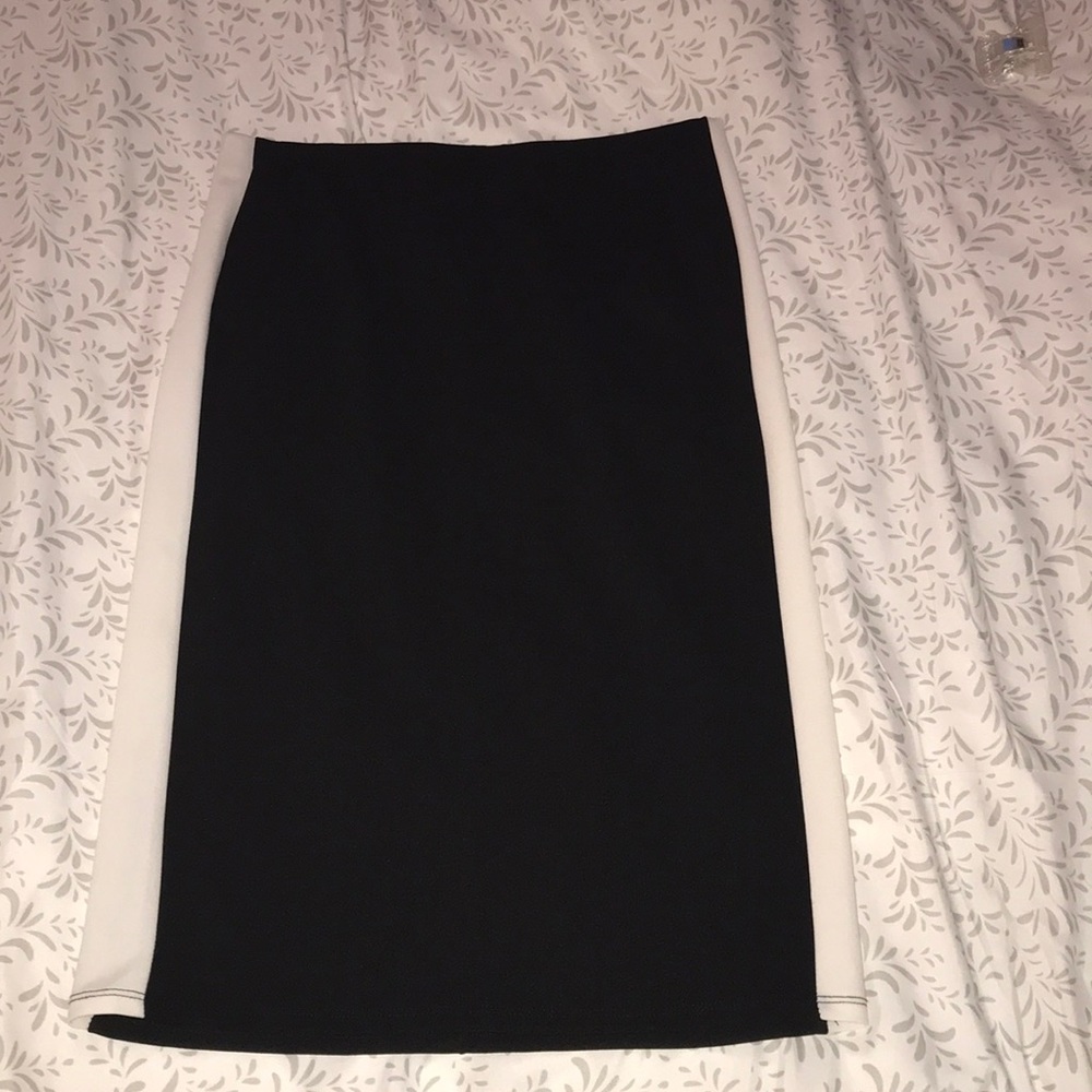 Black and white pencil skirt